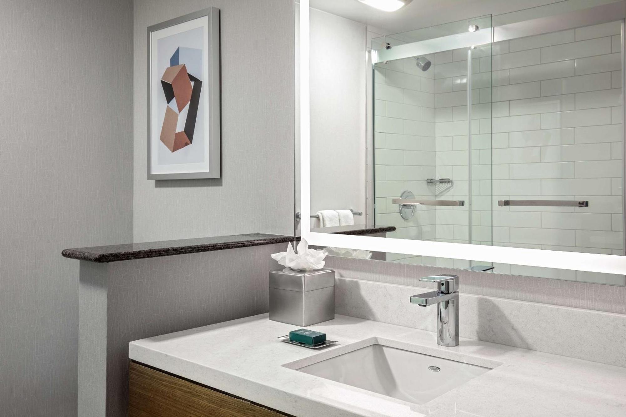 Doubletree By Hilton Boston/Westborough Hotell Exteriör bild