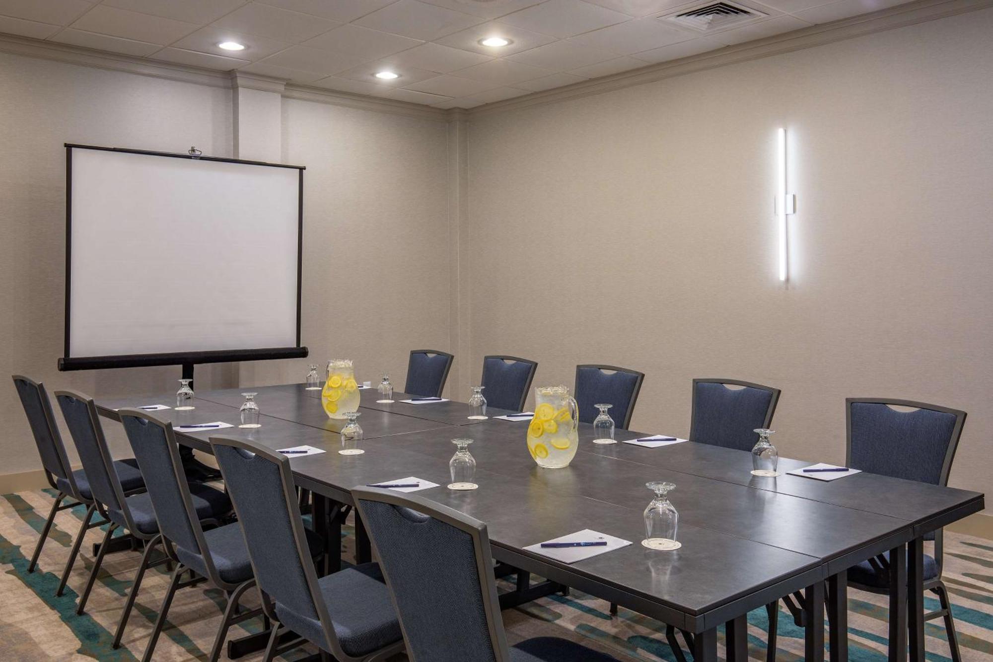 Doubletree By Hilton Boston/Westborough Hotell Exteriör bild