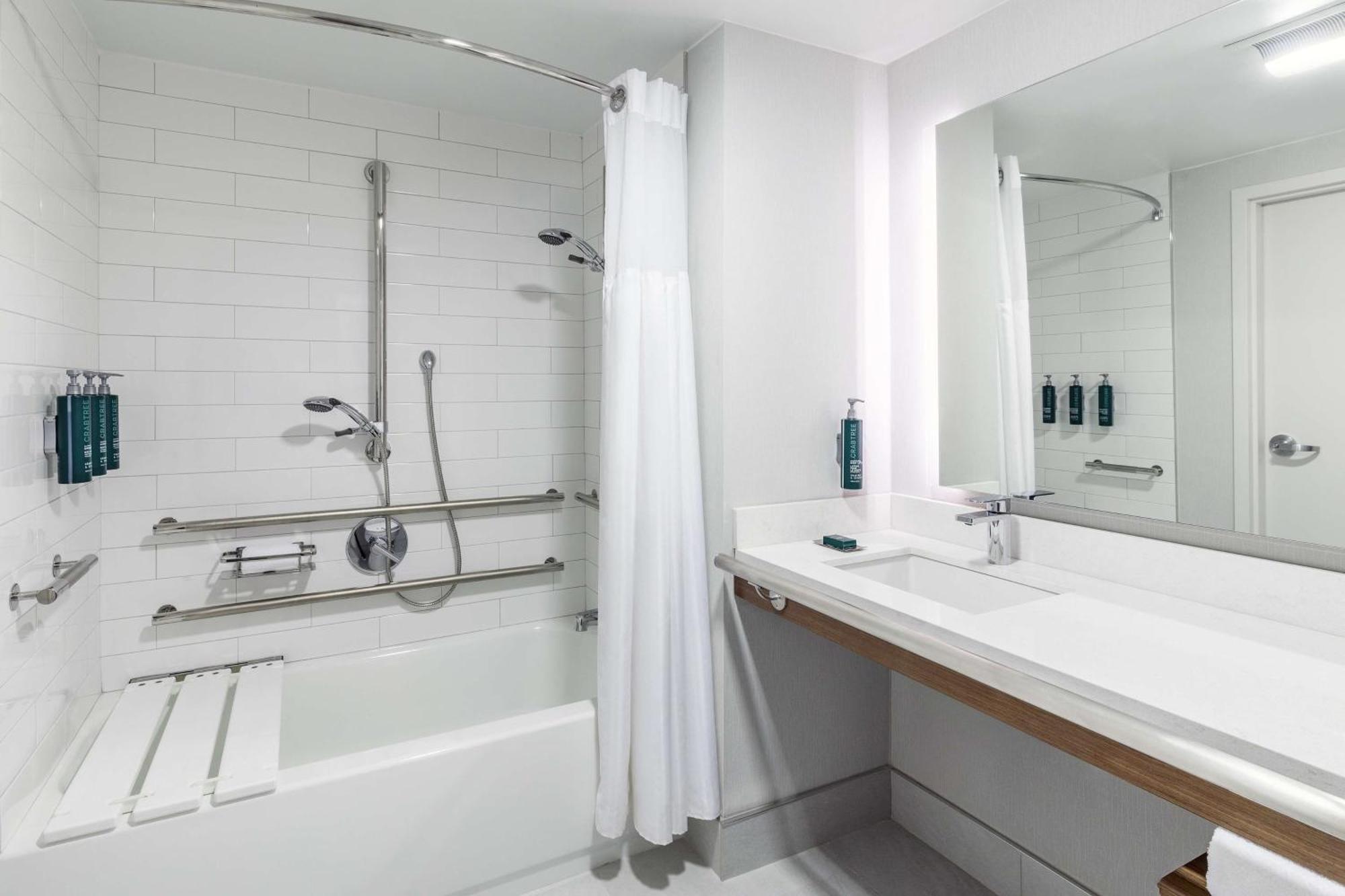 Doubletree By Hilton Boston/Westborough Hotell Exteriör bild
