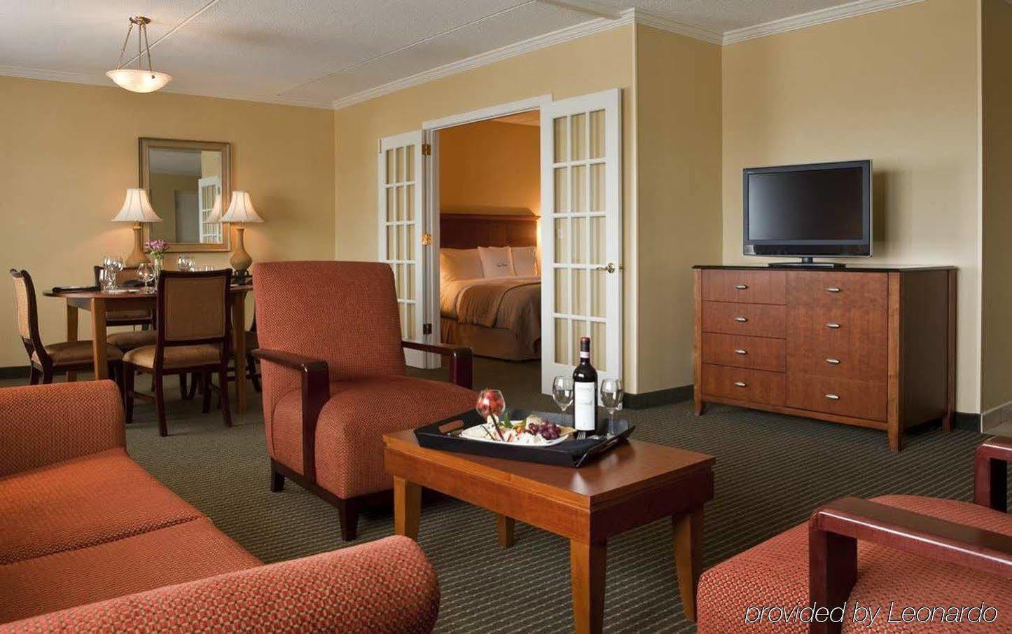 Doubletree By Hilton Boston/Westborough Hotell Exteriör bild
